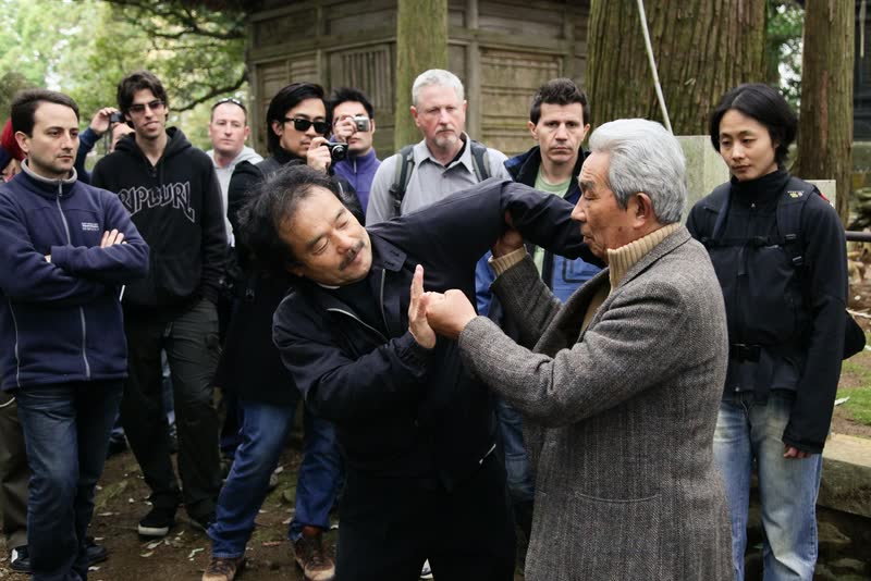 Hirosawa Sensei giving an impromptu demonstration
