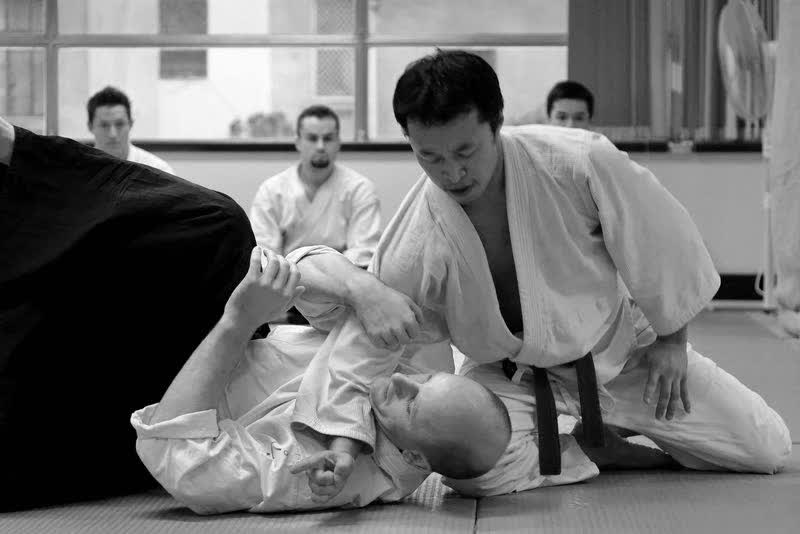 Abe Lau throwing with hanmi handachi iriminage at the Surry Hills dojo