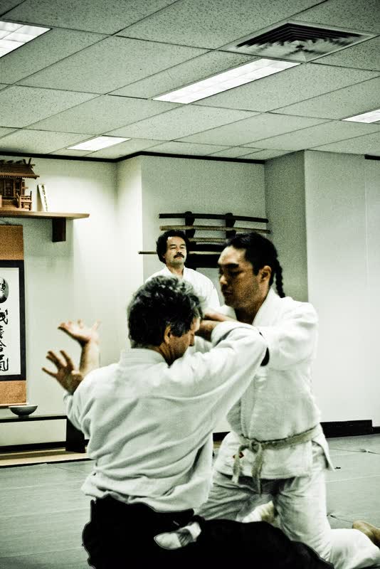 Bernie Seow applying gokyo at the Surry Hills dojo