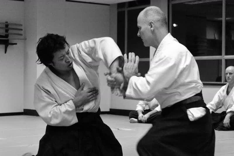 Ian Thomson applying sankyo at the Surry Hills dojo