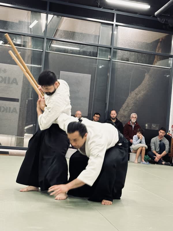 Tim Yeung working kumitachi variations at the North Sydney dojo