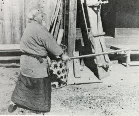 O-Sensei demonstrating sword posture, Iwama