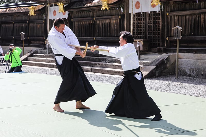 Takayasu Sensei and Peter Bolt performing kumitachi